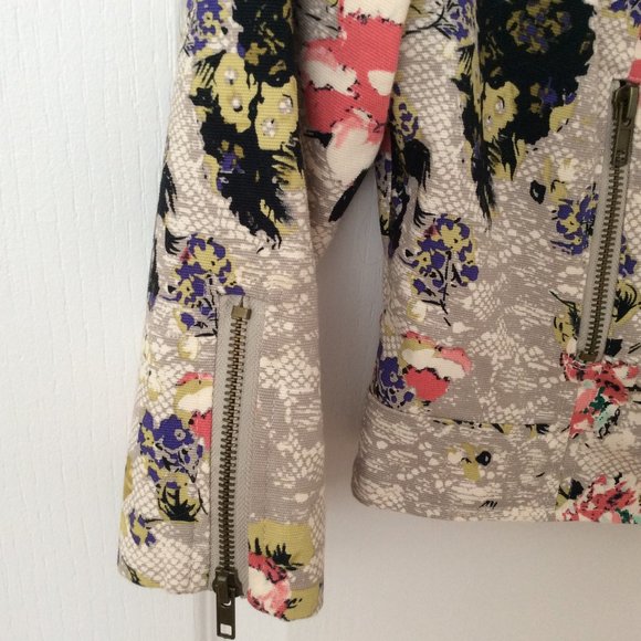 SOLD🍎DARLING BIKER JACKET🍎SOLD - Picture 3 of 7